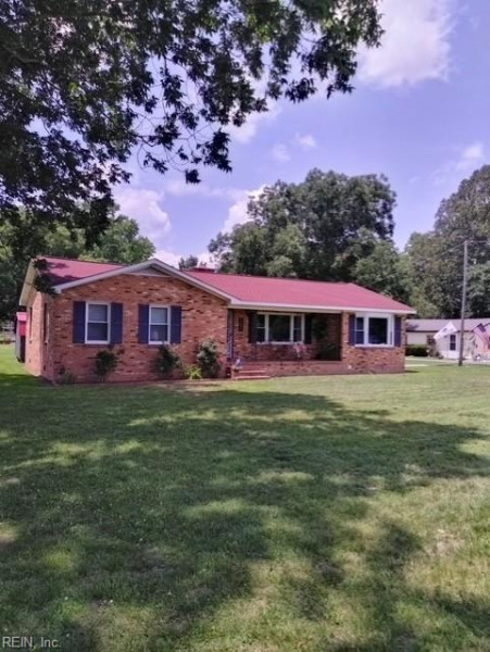 Photo 1 of 31 residential for sale in Suffolk virginia