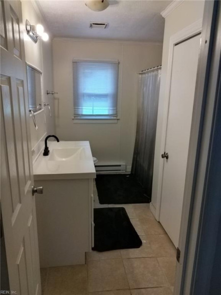 Photo 13 of 31 residential for sale in Suffolk virginia
