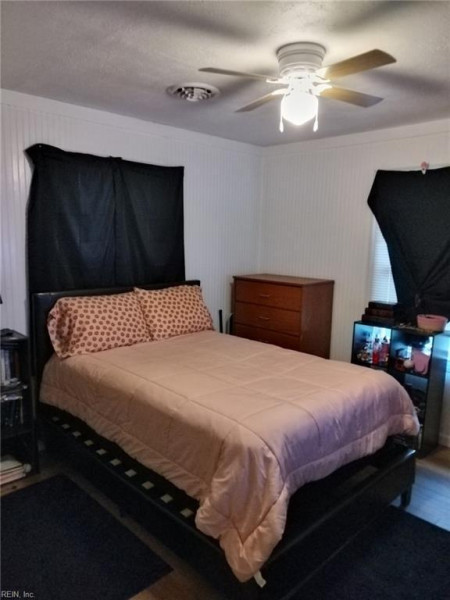 Photo 14 of 31 residential for sale in Suffolk virginia