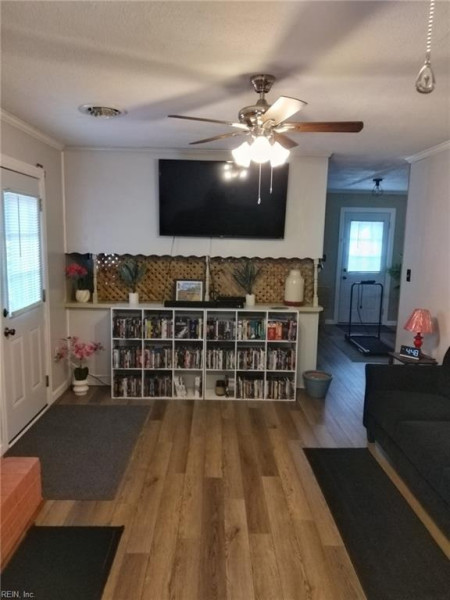 Photo 6 of 31 residential for sale in Suffolk virginia