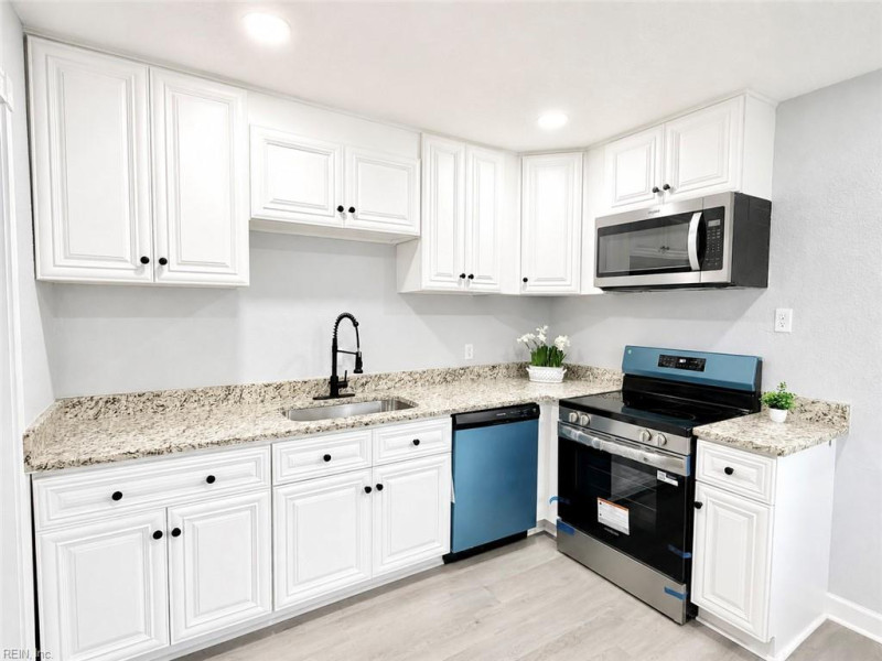Photo 13 of 39 residential for sale in Norfolk virginia Photo 13 of 39 residential for sale in Norfolk virginia