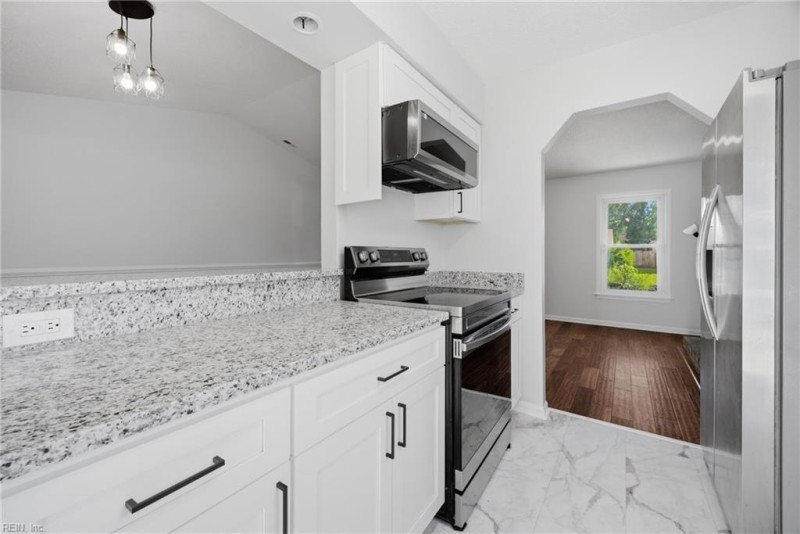 Photo 12 of 27 residential for sale in Virginia Beach virginia