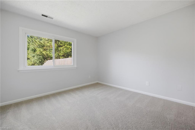 Photo 18 of 27 residential for sale in Virginia Beach virginia