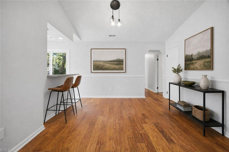 Photo 7 of 27 residential for sale in Virginia Beach virginia