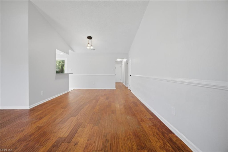 Photo 9 of 27 residential for sale in Virginia Beach virginia