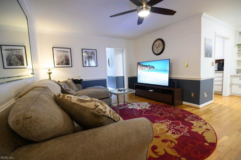 Photo 14 of 32 residential for sale in Virginia Beach virginia