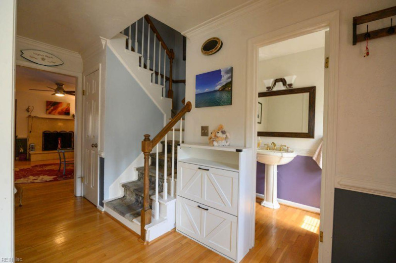 Photo 17 of 32 residential for sale in Virginia Beach virginia