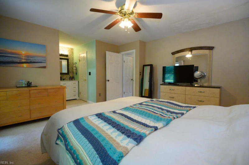 Photo 21 of 32 residential for sale in Virginia Beach virginia