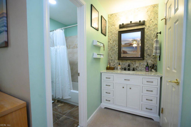 Photo 23 of 32 residential for sale in Virginia Beach virginia