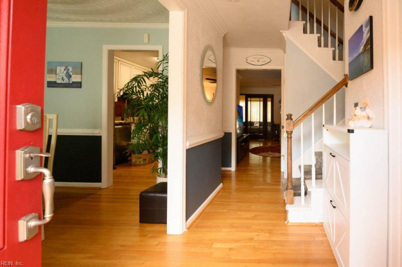 Photo 3 of 32 residential for sale in Virginia Beach virginia