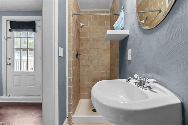 Photo 15 of 28 residential for sale in Norfolk virginia