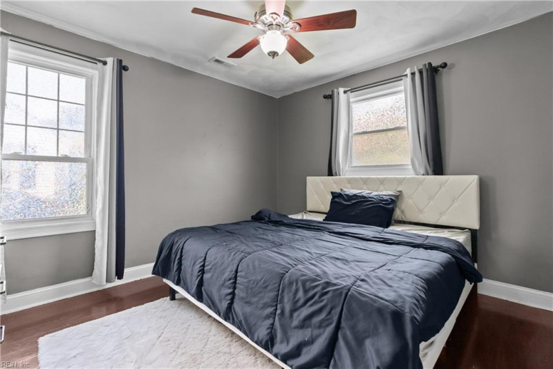 Photo 17 of 28 residential for sale in Norfolk virginia