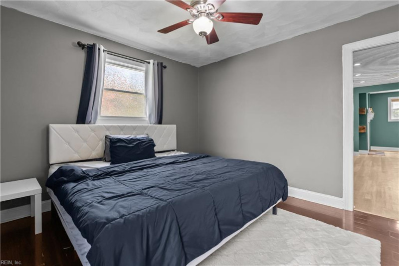 Photo 18 of 28 residential for sale in Norfolk virginia