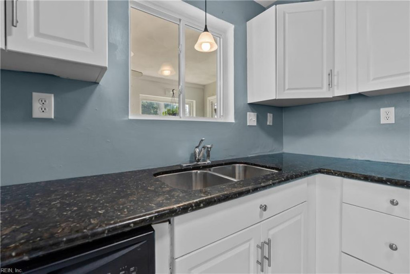 Photo 9 of 28 residential for sale in Norfolk virginia