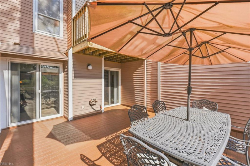 Photo 12 of 38 residential for sale in Virginia Beach virginia