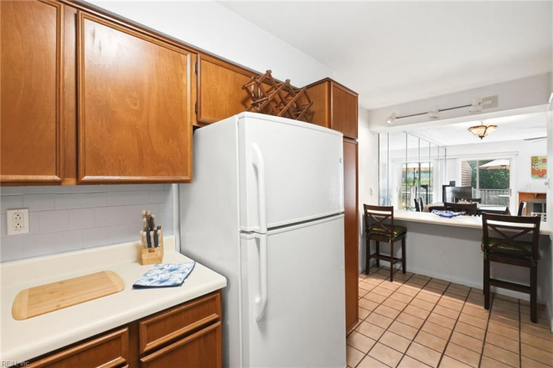 Photo 16 of 38 residential for sale in Virginia Beach virginia