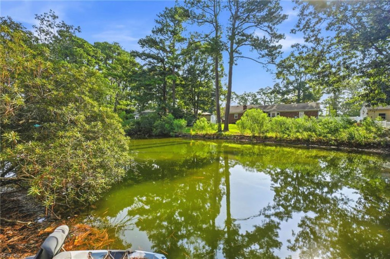 Photo 33 of 38 residential for sale in Virginia Beach virginia