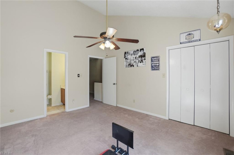 Photo 7 of 38 residential for sale in Virginia Beach virginia