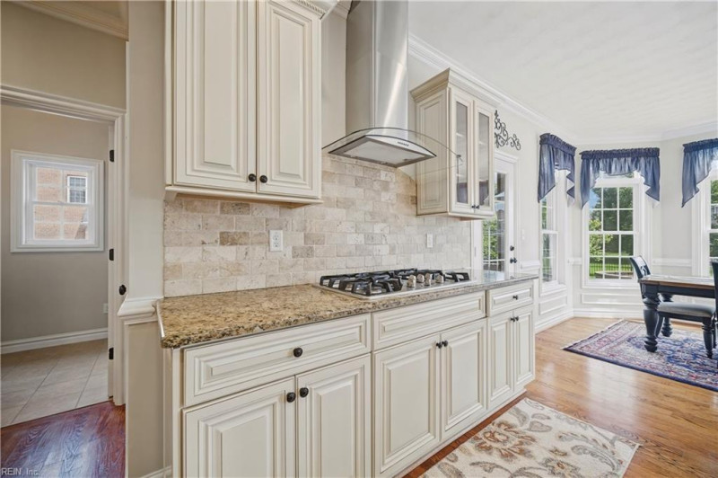 Photo 11 of 49 residential for sale in Virginia Beach virginia