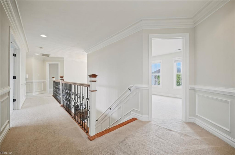 Photo 15 of 49 residential for sale in Virginia Beach virginia