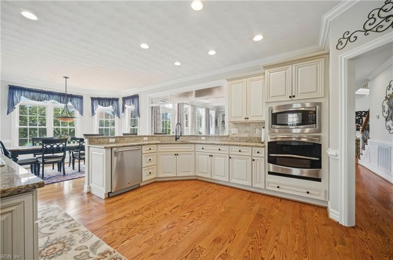 Photo 9 of 49 residential for sale in Virginia Beach virginia