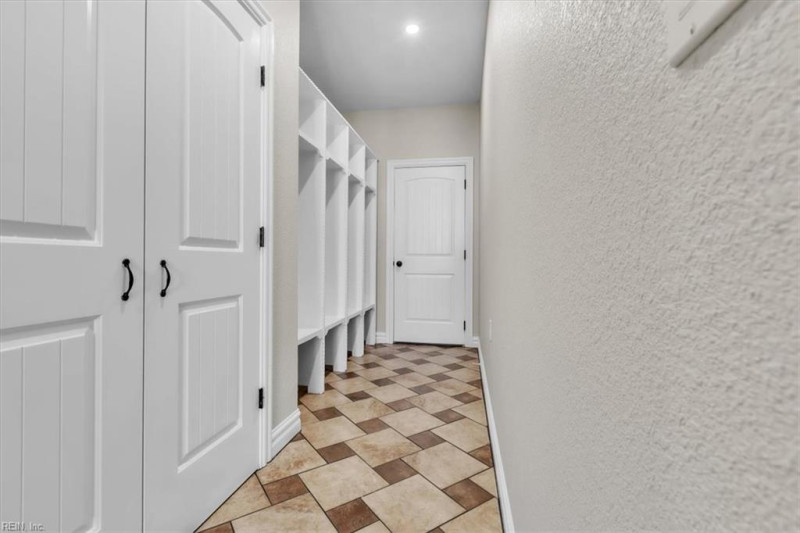Photo 35 of 50 residential for sale in Chesapeake virginia