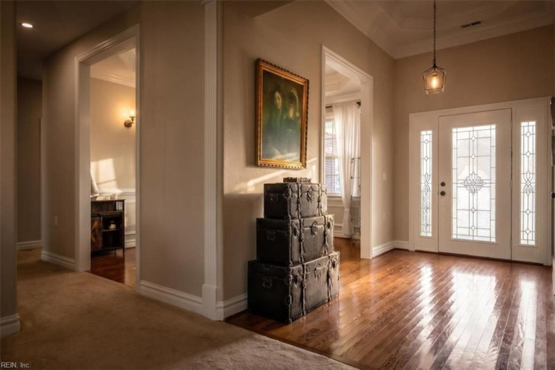 Photo 4 of 50 residential for sale in Chesapeake virginia