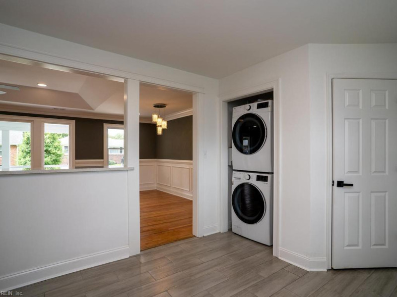 Photo 12 of 31 residential for sale in Norfolk virginia