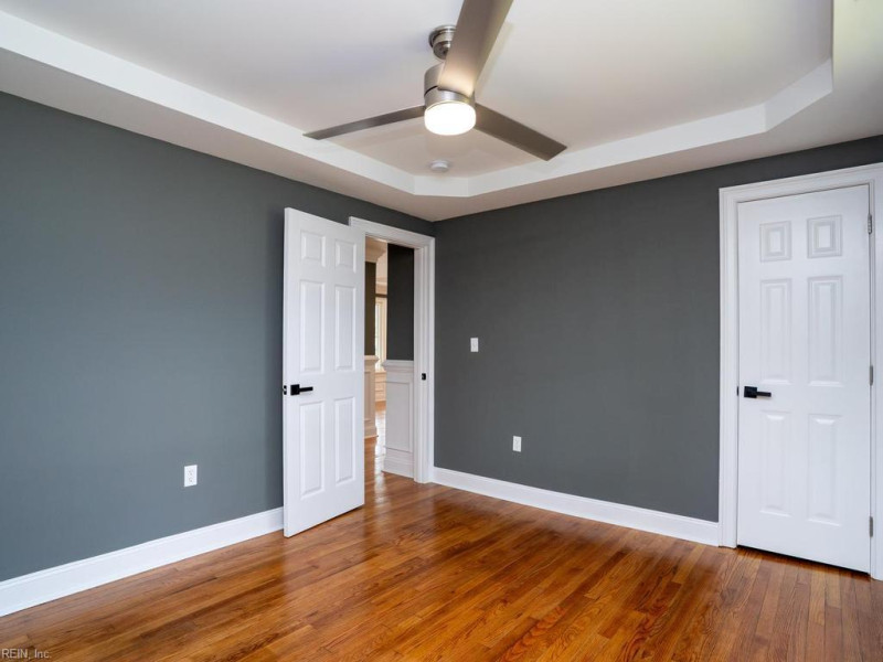 Photo 14 of 31 residential for sale in Norfolk virginia
