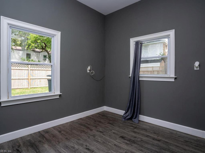 Photo 19 of 31 residential for sale in Norfolk virginia