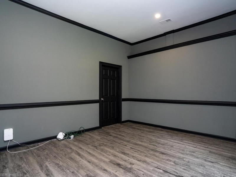 Photo 25 of 31 residential for sale in Norfolk virginia