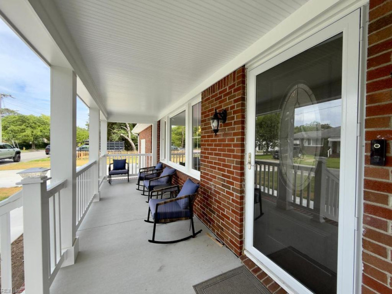 Photo 4 of 31 residential for sale in Norfolk virginia