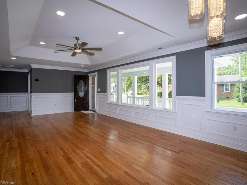 Photo 6 of 31 residential for sale in Norfolk virginia