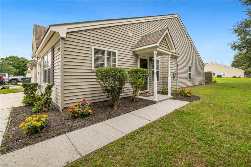 Photo 1 of 31 residential for sale in Suffolk virginia Photo 1 of 31 residential for sale in Suffolk virginia