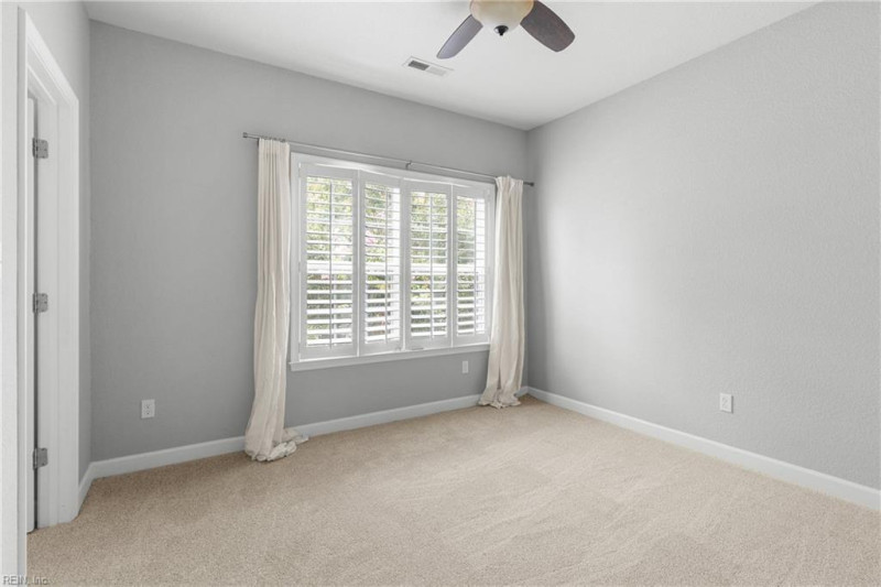 Photo 14 of 20 residential for sale in Virginia Beach virginia