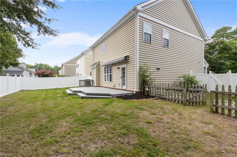 Photo 17 of 20 residential for sale in Virginia Beach virginia