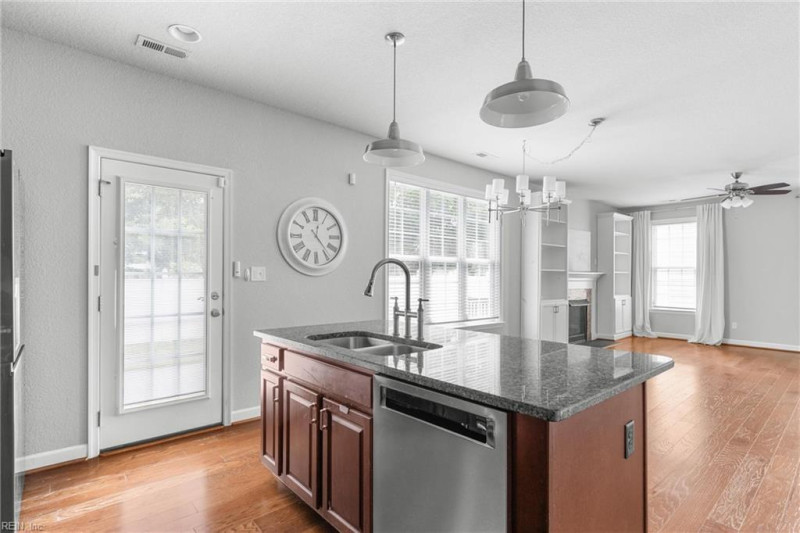 Photo 5 of 20 residential for sale in Virginia Beach virginia