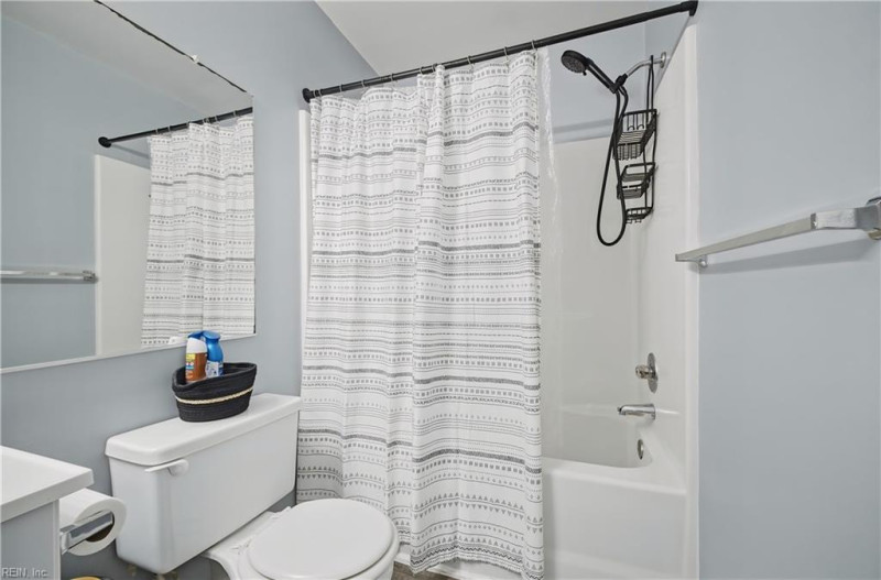 Photo 17 of 21 residential for sale in Virginia Beach virginia