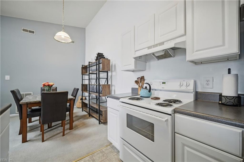 Photo 9 of 21 residential for sale in Virginia Beach virginia