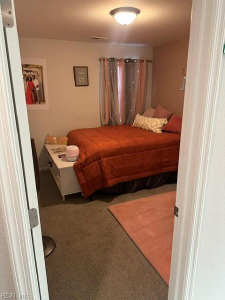 Photo 16 of 24 residential for sale in Portsmouth virginia