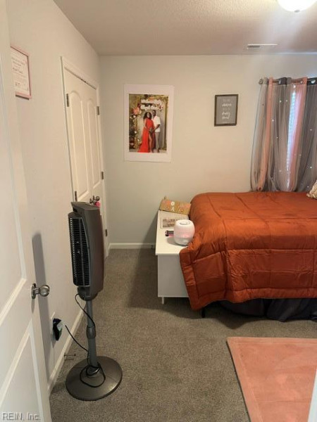 Photo 17 of 24 residential for sale in Portsmouth virginia