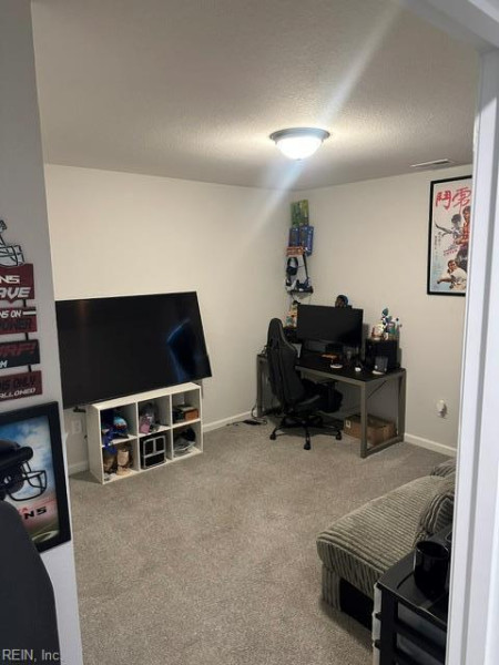 Photo 19 of 24 residential for sale in Portsmouth virginia