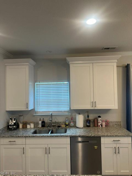 Photo 6 of 24 residential for sale in Portsmouth virginia