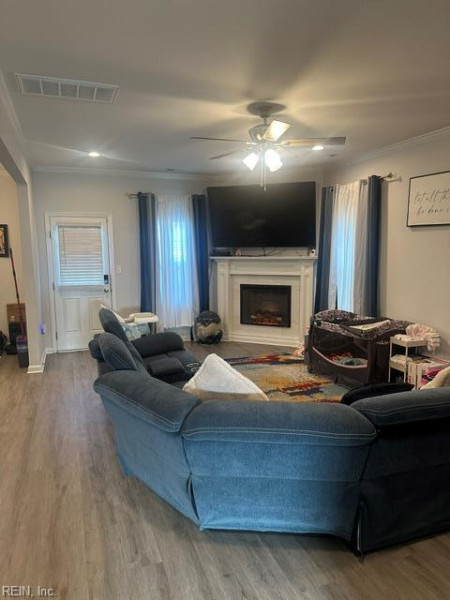 Photo 7 of 24 residential for sale in Portsmouth virginia