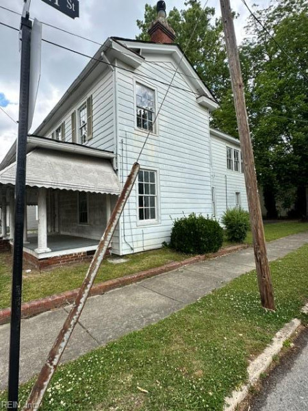 Photo 4 of 16 residential for sale in Suffolk virginia Photo 4 of 16 residential for sale in Suffolk virginia