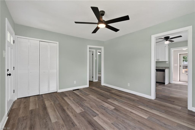 Photo 6 of 18 residential for sale in Portsmouth virginia