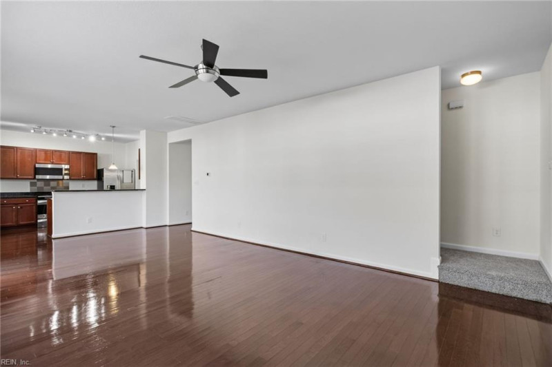 Photo 16 of 36 residential for sale in Portsmouth virginia