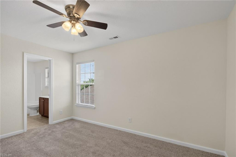 Photo 23 of 36 residential for sale in Portsmouth virginia
