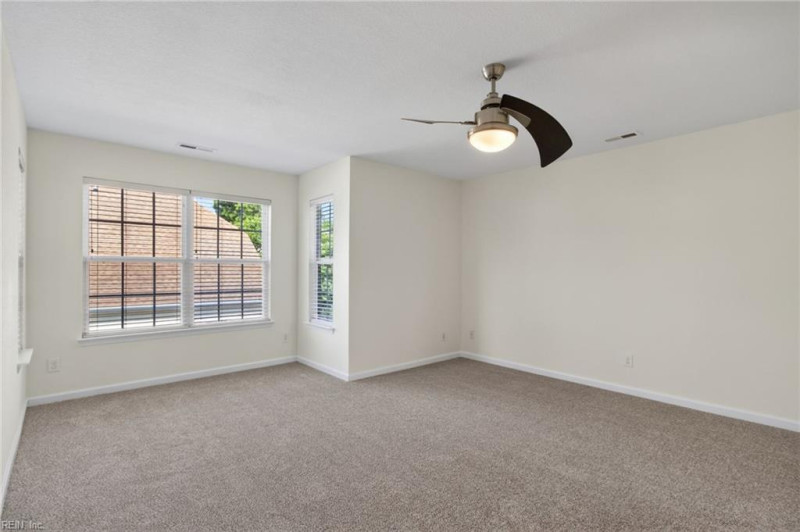 Photo 26 of 36 residential for sale in Portsmouth virginia