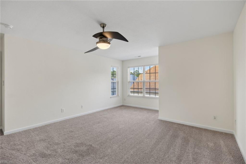 Photo 27 of 36 residential for sale in Portsmouth virginia